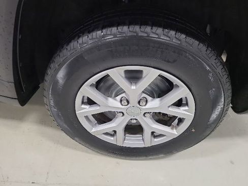 Used 2022 Jeep Grand Cherokee L Limited AWD/4WD image 44