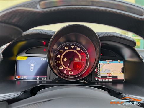 Used 2019 Ferrari 812 Superfast RWD image 12