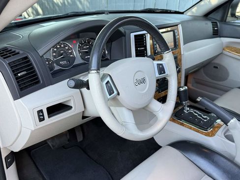 Used 2009 Jeep Grand Cherokee Limited image 14