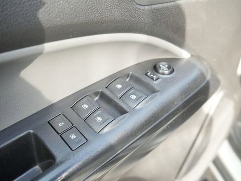 Used 2017 Chevrolet Colorado W/T w/ WT Convenience Package image 18