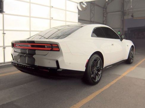 Used 2025 Dodge Charger Daytona R/T w/ Quick Order Package 25M R/T AWD/4WD image 2