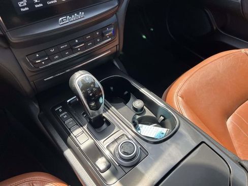 Used 2017 Maserati Ghibli S Q4 AWD/4WD image 22