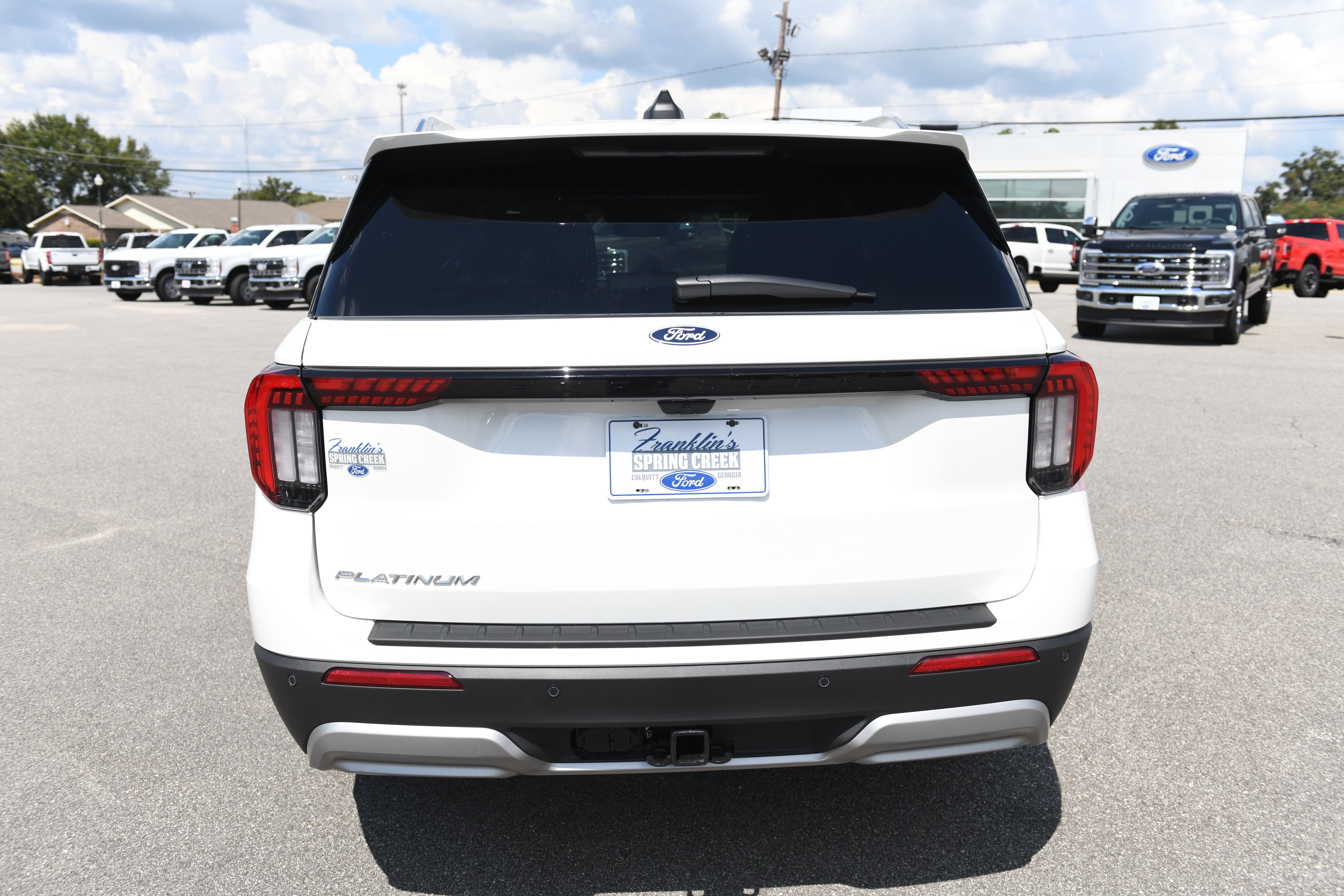 New 2027 Ford Explorer Platinum RWD image 7