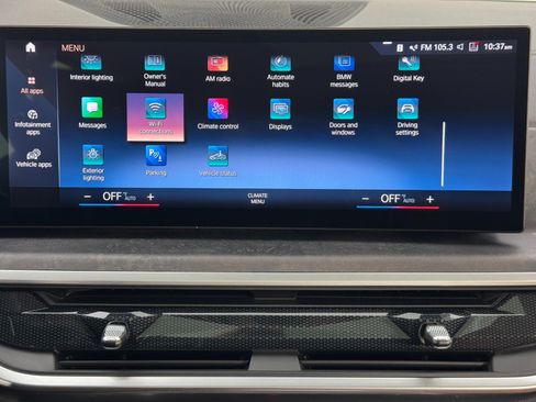 Used 2023 BMW X7 xDrive40i w/ Premium Package image 29