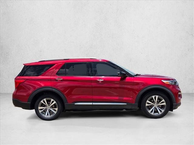Used 2020 Ford Explorer Platinum w/ Premium Technology Package AWD/4WD image 4