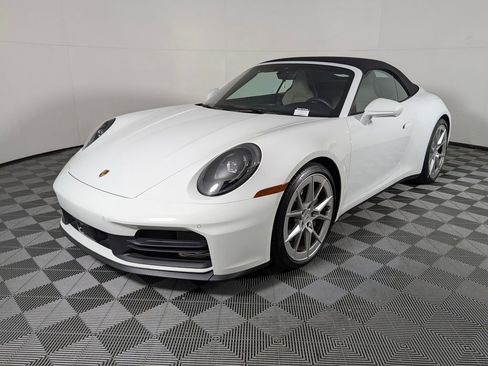 Certified 2025 Porsche 911 Carrera RWD image 37
