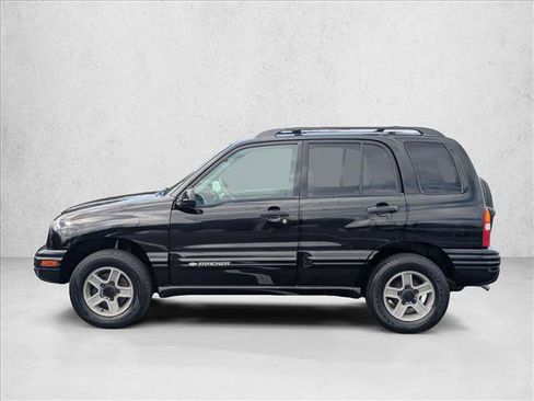 Used 2004 Chevrolet Tracker LT image 8