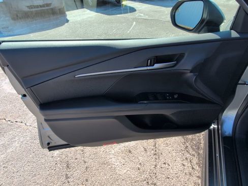 Certified 2026 Toyota Camry SE w/ Convenience Package image 17