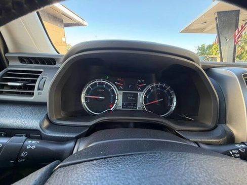 Used 2019 Toyota 4Runner SR5 Premium AWD/4WD image 31