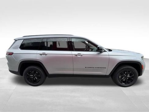 New 2026 Jeep Grand Cherokee L 2WD image 6