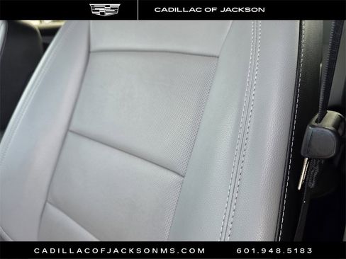 Used 2024 GMC Terrain SLT image 14