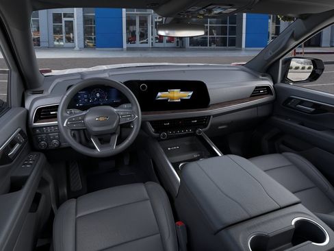 New 2026 Chevrolet Suburban LT w/ Sun And Tow Package AWD/4WD image 16