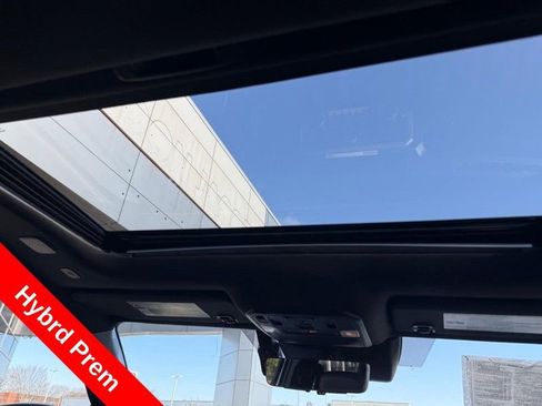 Used 2024 Toyota Tacoma TRD Off-Road w/ TRD Off Road Premium Package image 15