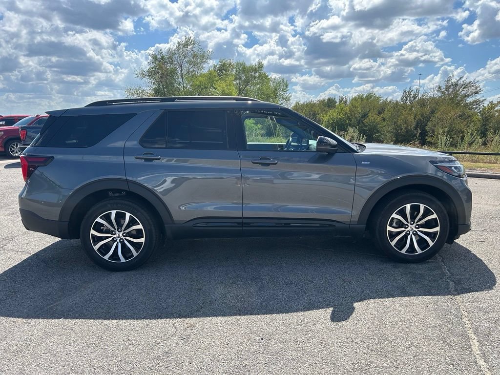 Used 2026 Ford Explorer ST-Line AWD/4WD image 6