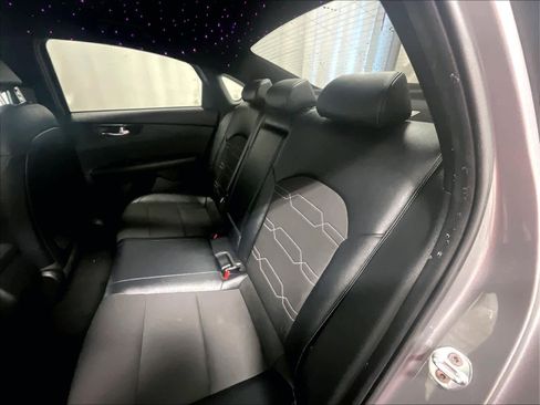 Used 2023 Kia Forte GT-Line image 15