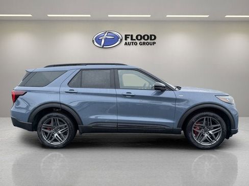 New 2026 Ford Explorer ST-Line w/ ST-Line Street Pack image 4
