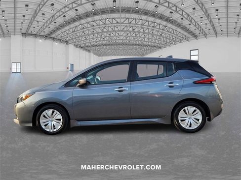 Used 2023 Nissan Leaf S image 4