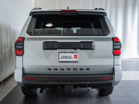 New 2026 Toyota 4Runner SR5 RWD image 5