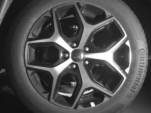 Used 2025 Jeep Compass Limited image 14