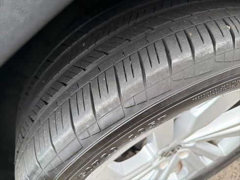 Used 2023 Volkswagen Atlas SE image 19