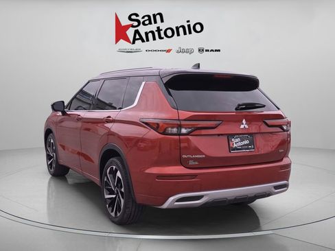 Used 2023 Mitsubishi Outlander SEL image 6