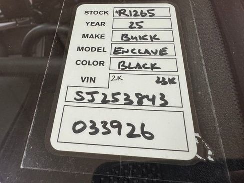 Used 2025 Buick Enclave Sport Touring image 29
