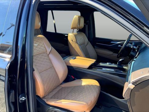 Used 2022 Cadillac Escalade Sport w/ Touring Package AWD/4WD image 9