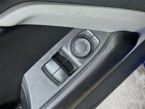 Used 2019 Chevrolet Camaro LT image 18