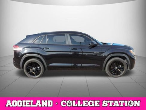 Used 2023 Volkswagen Atlas Cross Sport SEL image 2