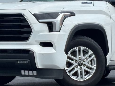 Used 2025 Toyota Sequoia SR5 image 2