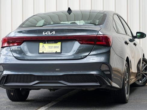 Used 2024 Kia Forte LXS FWD image 4