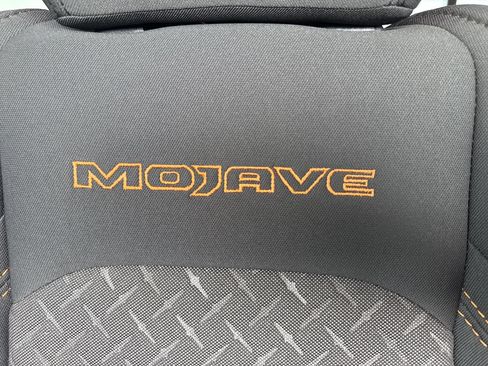 Used 2024 Jeep Gladiator Mojave w/ Technology Group AWD/4WD image 30