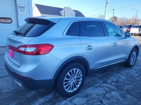 Used 2018 Lincoln MKX Select w/ Select Plus Package AWD/4WD image 23