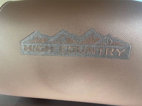 Used 2018 Chevrolet Silverado 1500 High Country AWD/4WD image 20