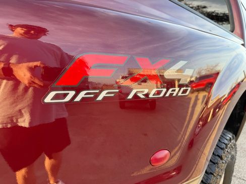 Used 2004 Ford F350 Lariat image 9