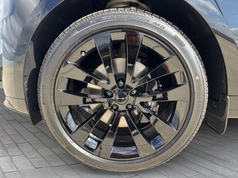New 2026 Land Rover Range Rover Sport Dynamic SE AWD/4WD image 9