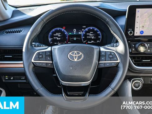 Used 2026 Toyota Grand Highlander AWD image 33