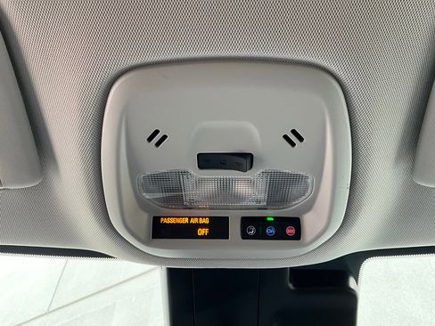 Used 2025 Chevrolet Trax LT image 16