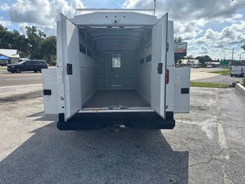 Used 2019 RAM ProMaster 3500 w/ Premium Appearance Group FWD image 3