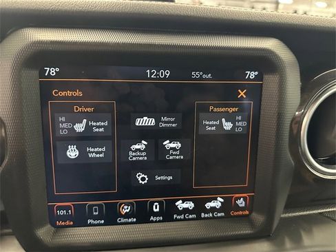 Used 2022 Jeep Wrangler Unlimited Rubicon w/ Trailer Tow Package image 33