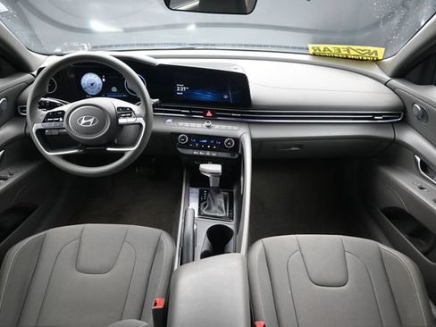 Used 2024 Hyundai Elantra SEL FWD image 47