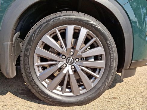 Certified 2023 Nissan Pathfinder SL w/ SL Premium Package image 8