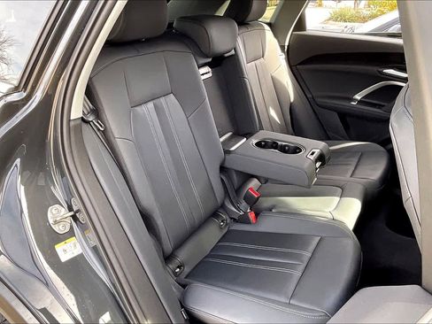 Certified 2025 Audi Q5 Premium Plus w/ Premium Plus image 18