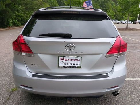 Used 2010 Toyota Venza FWD image 5