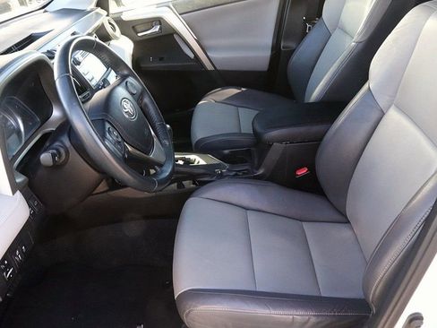 Used 2015 Toyota RAV4 Limited image 14