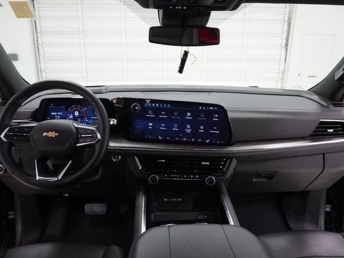 Used 2025 Chevrolet Tahoe LT w/ Comfort Package image 45