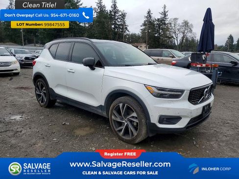 Used 2021 Volvo XC40 T5 R-Design image 5