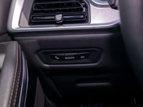 Used 2025 BMW X6 xDrive40i AWD/4WD image 31
