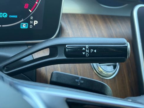 Used 2022 Mercedes-Benz C 300 Sedan image 26