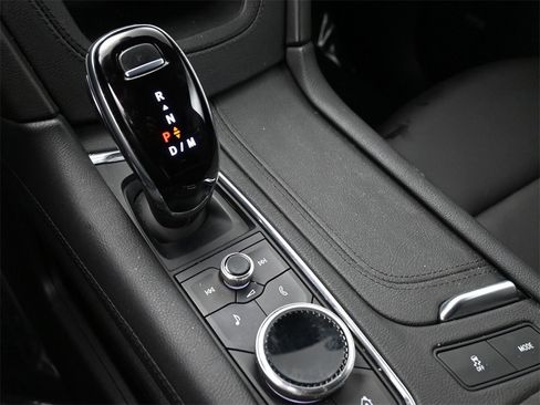 Used 2022 Cadillac XT5 Luxury image 24